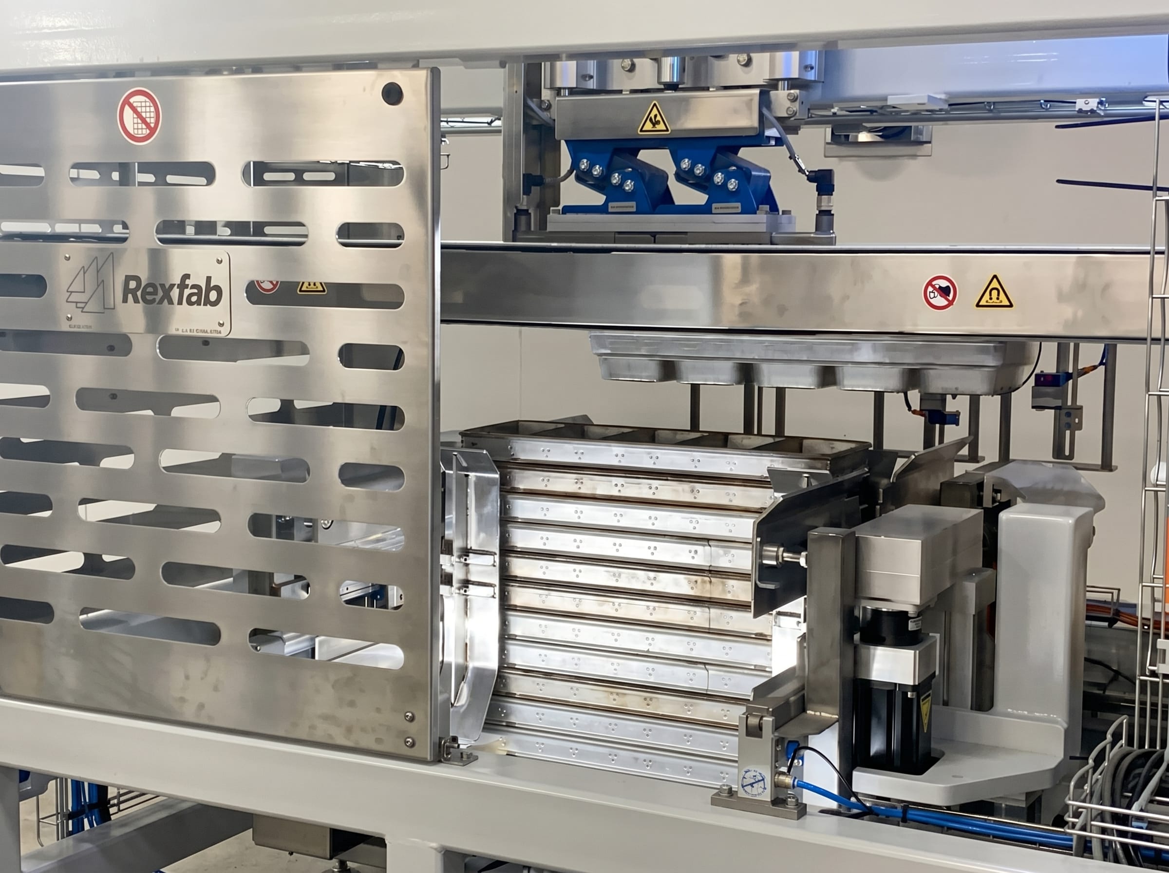 Optimizing Pan Lifecycle Economics: How Electromagnetic Handling Cuts Pan Rebuilds by 90% and Glazing Cycles by 25%