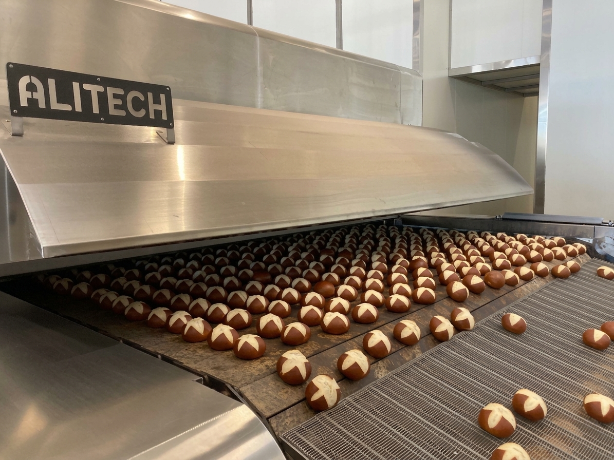 Scaling Artisan Bread Without Losing Its Soul: The Engineering Behind the Crust